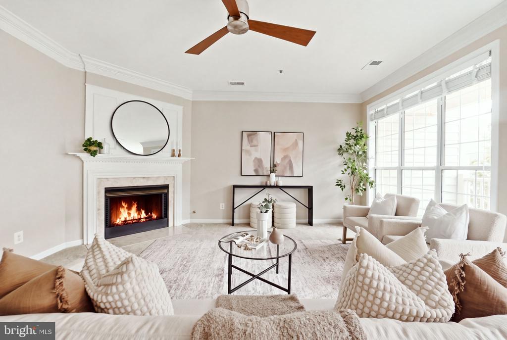 1724 KINGSGATE COURT Unit: 302