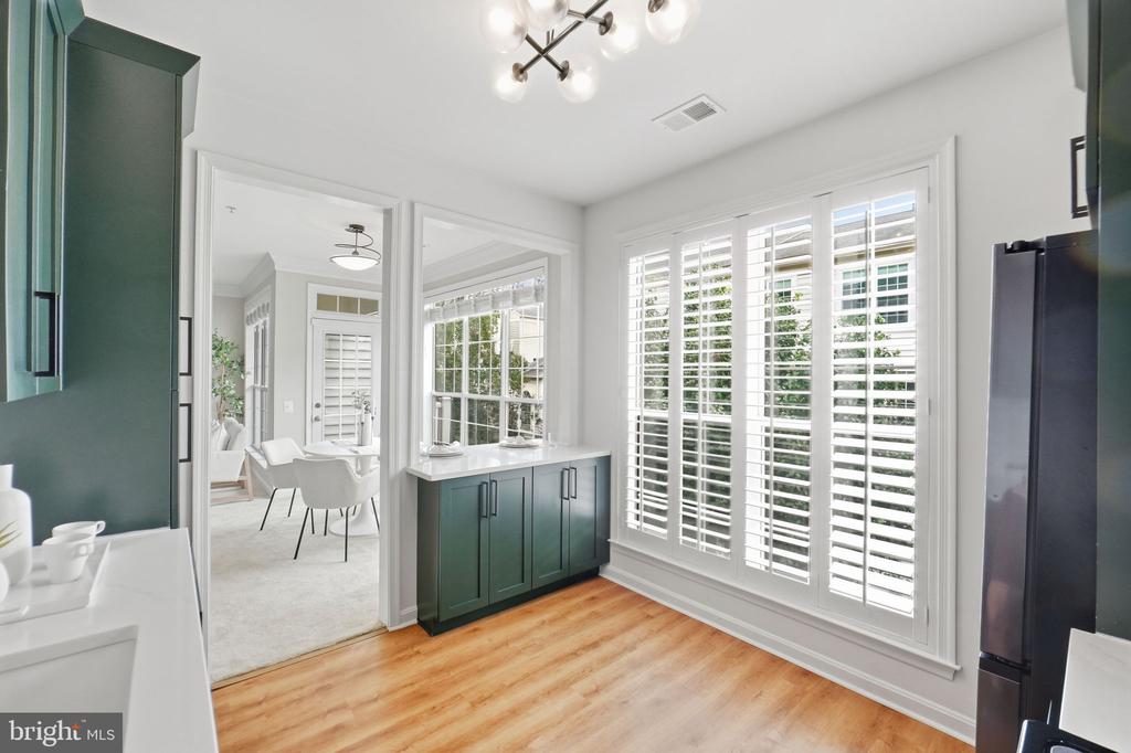 1724 KINGSGATE COURT Unit: 302