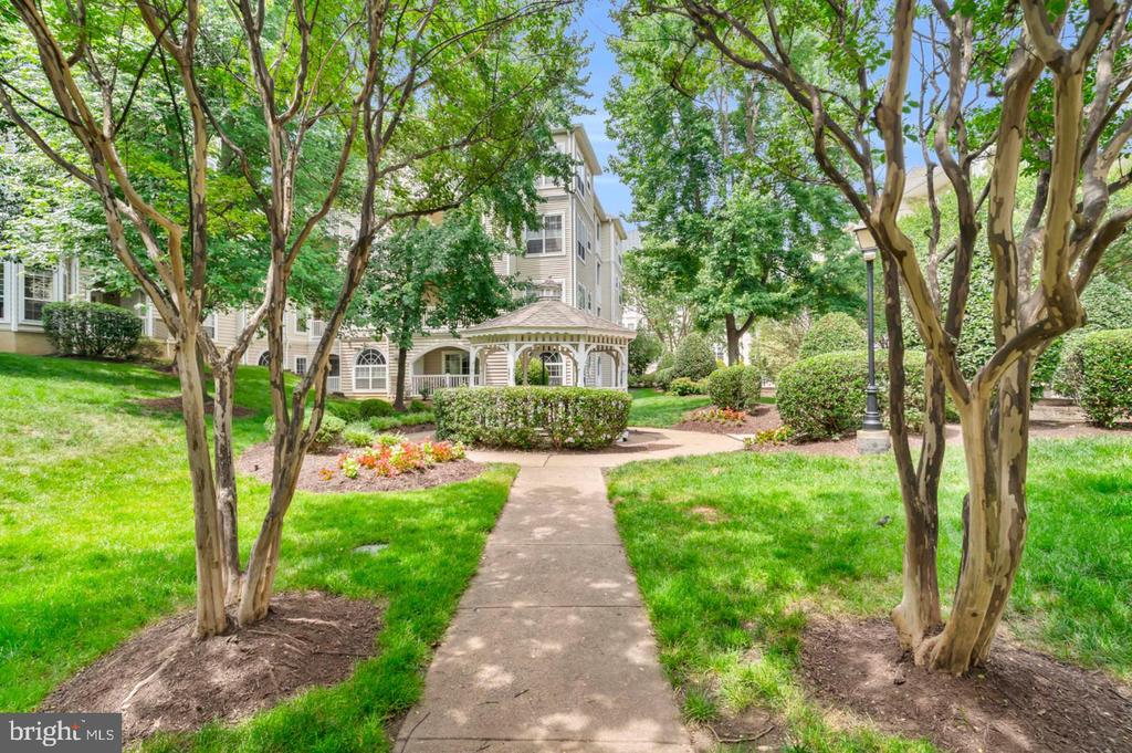 4551 STRUTFIELD LANE Unit: 4308