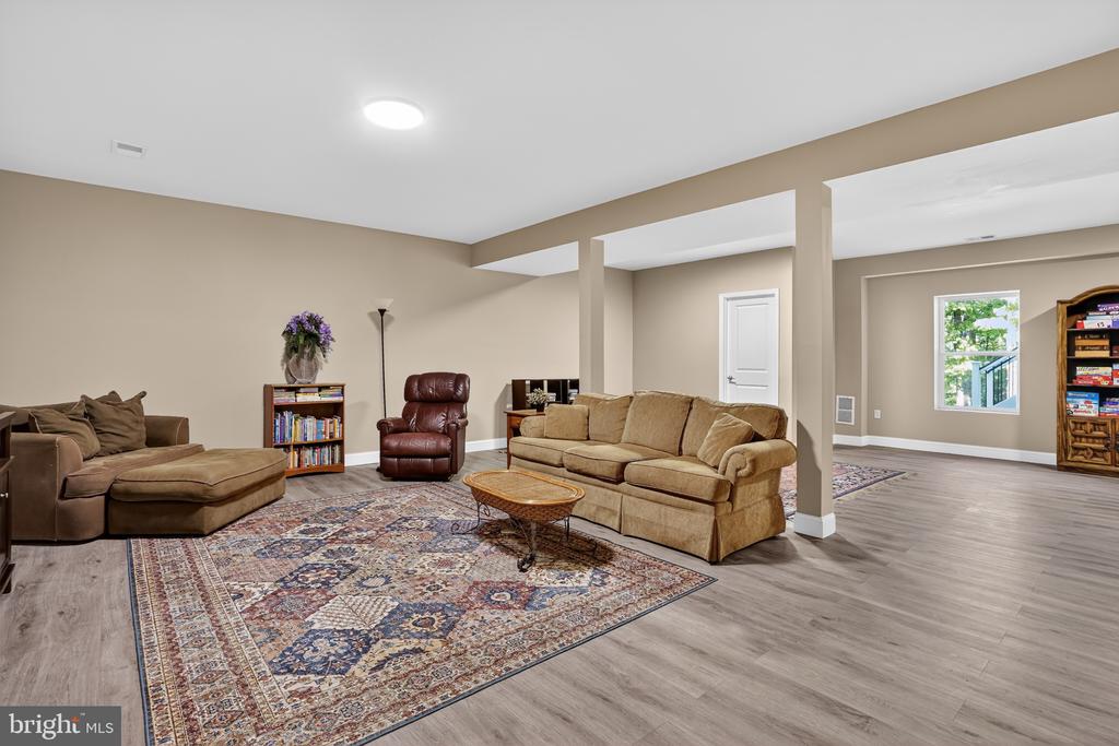 77 BALSAM LANE