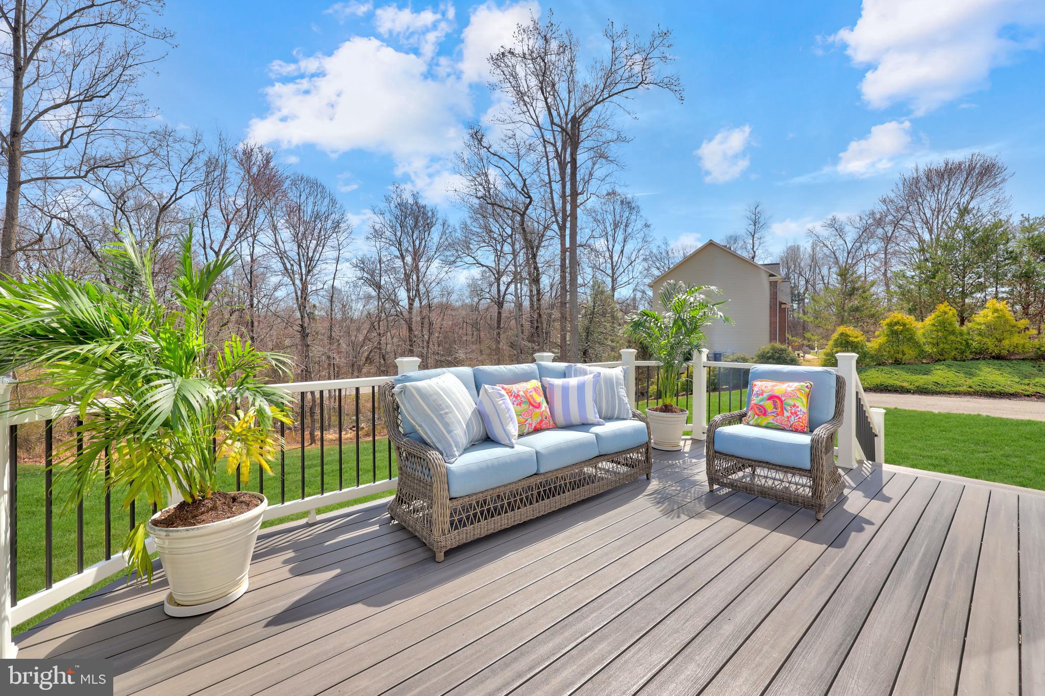 3259 SOUTHAMPTON DRIVE