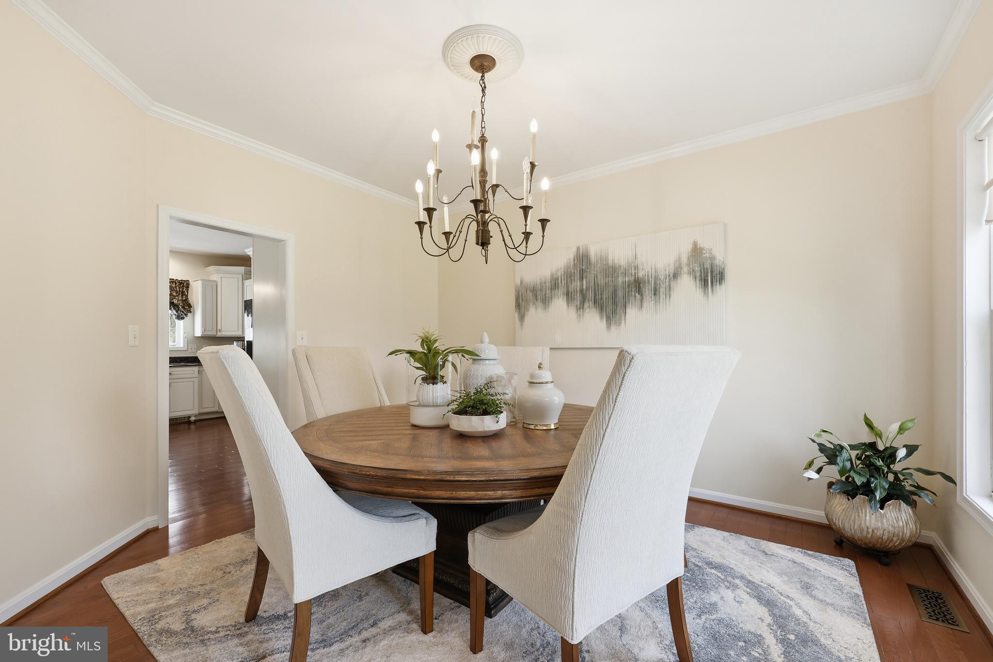 3259 SOUTHAMPTON DRIVE
