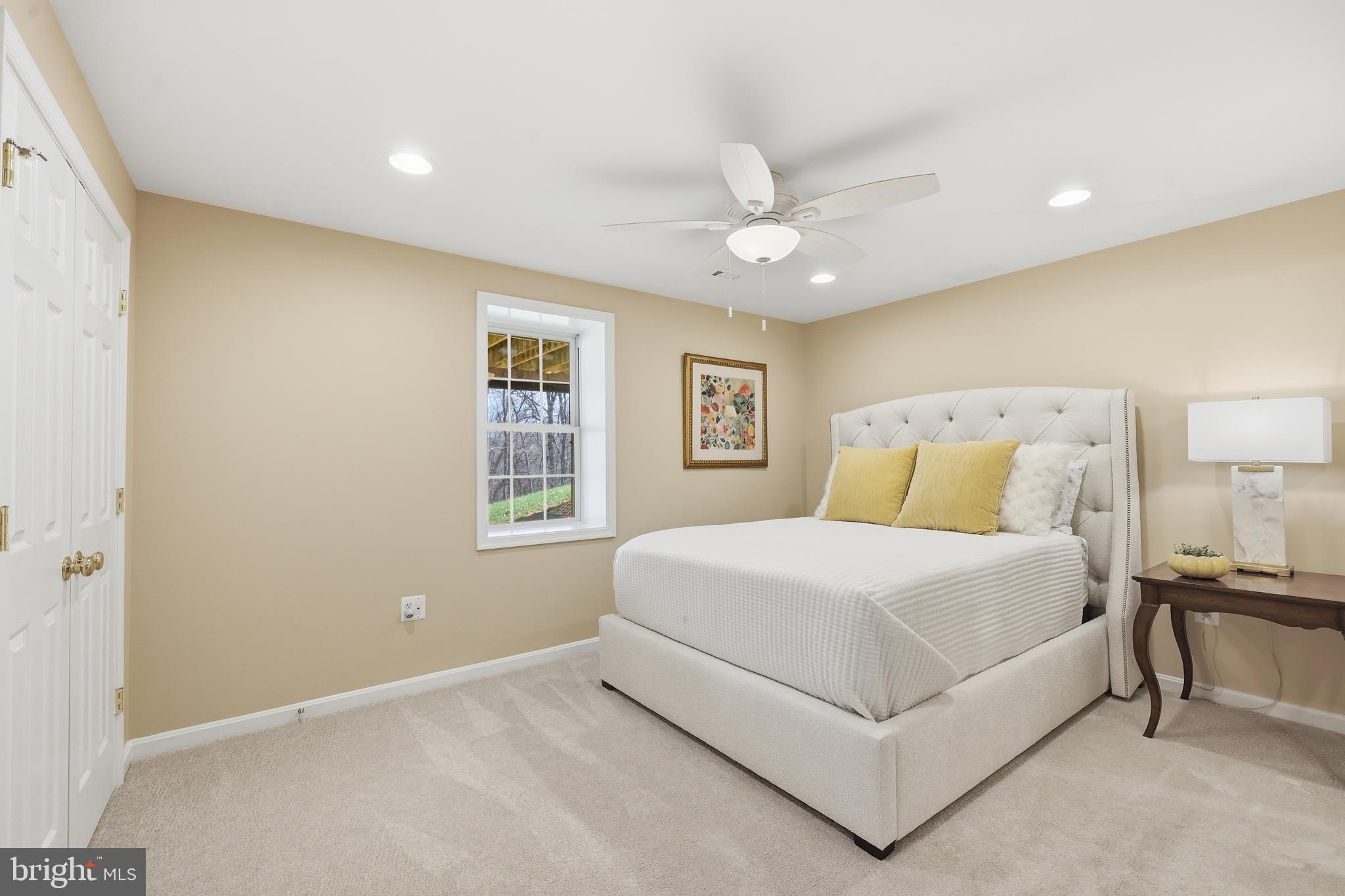 3259 SOUTHAMPTON DRIVE