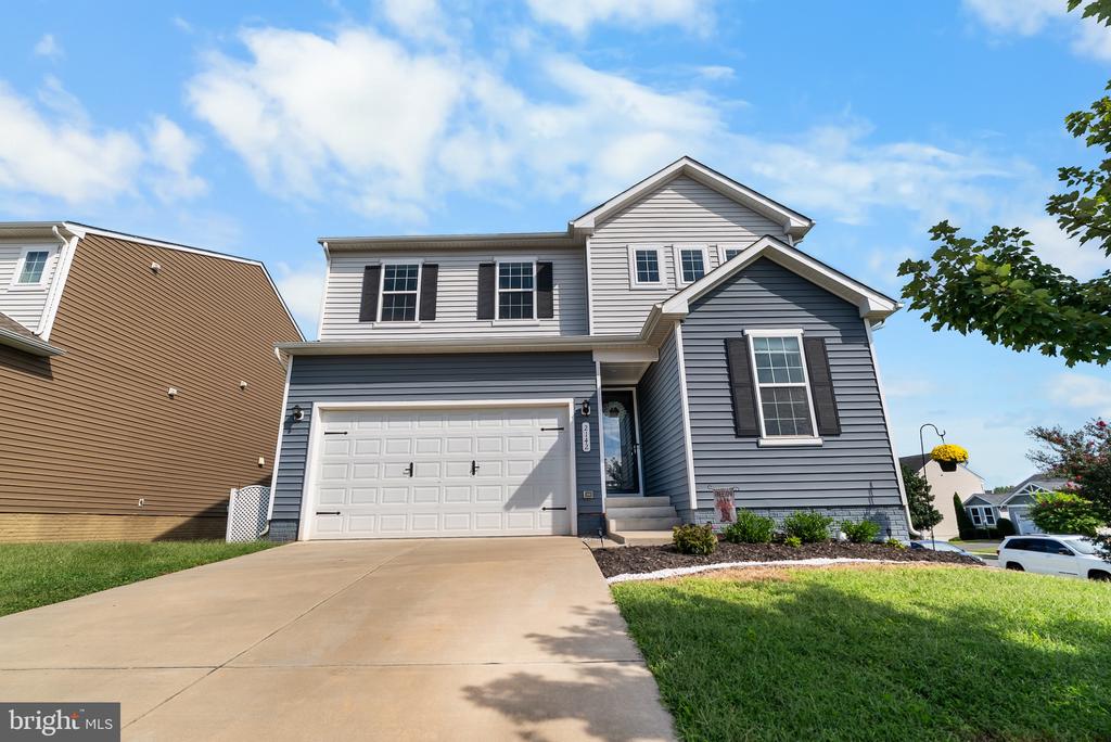2142 CHESTNUT DRIVE