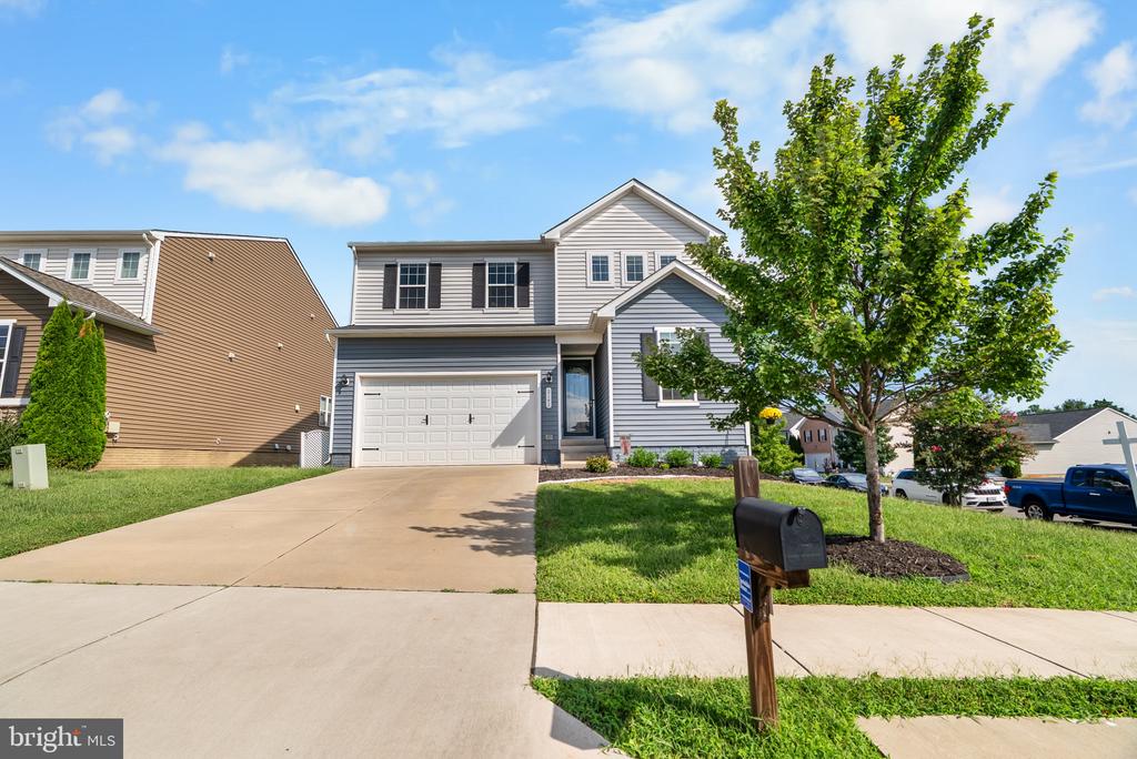 2142 CHESTNUT DRIVE