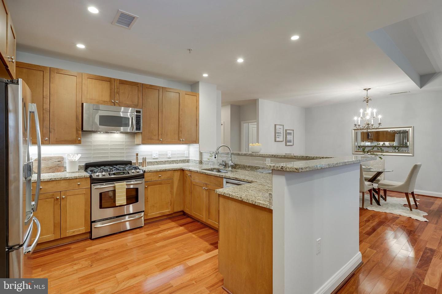 513 W Broad St #710