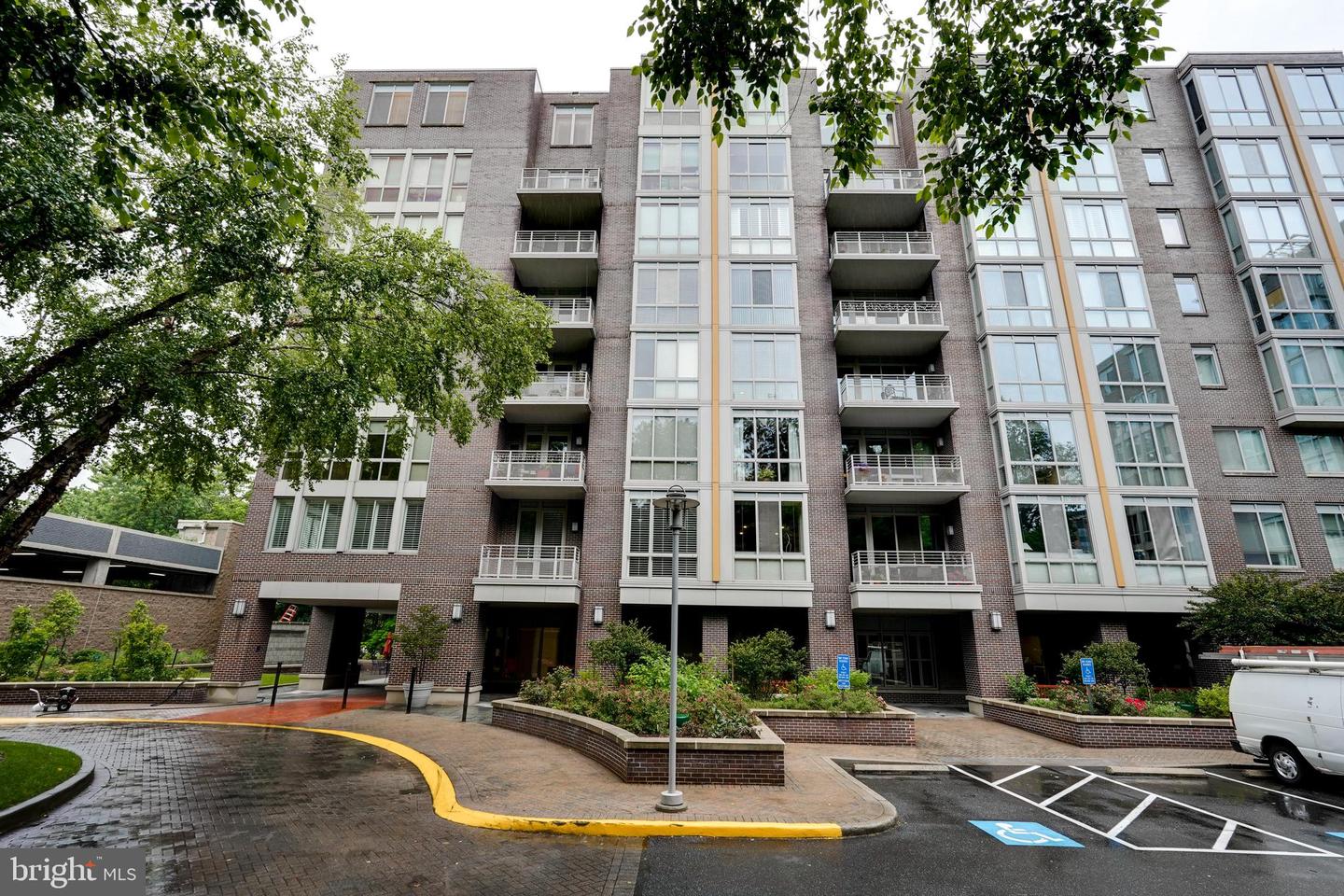 513 W Broad St #710