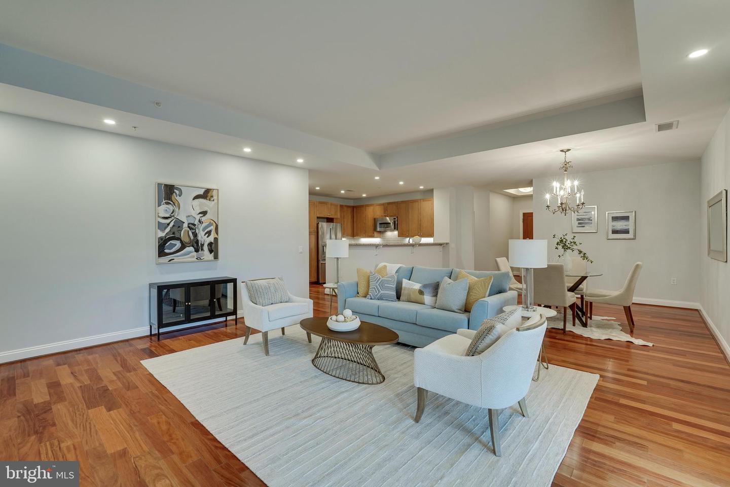 513 W Broad St #710