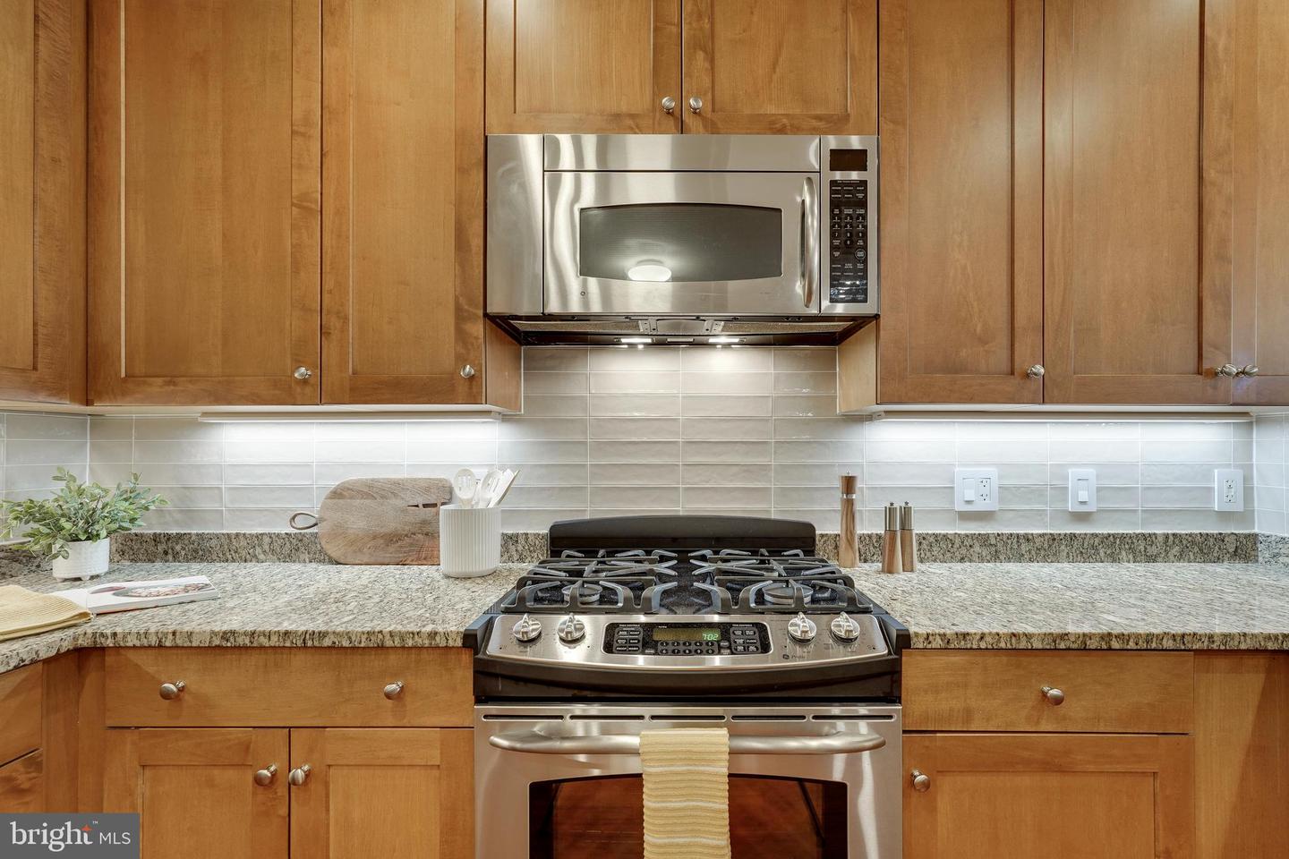 513 W Broad St #710
