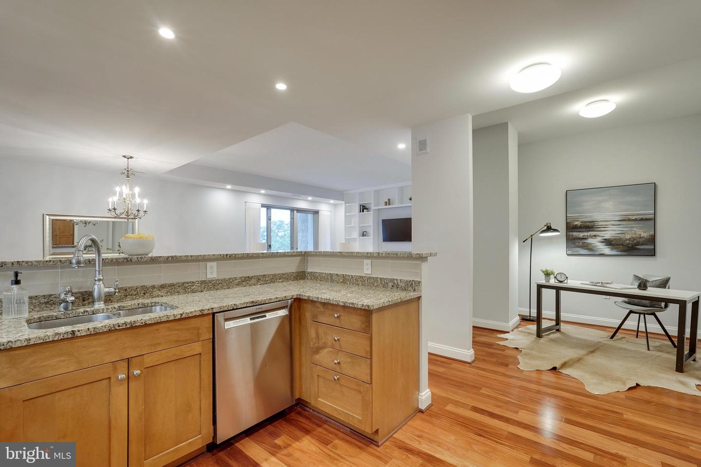 513 W Broad St #710