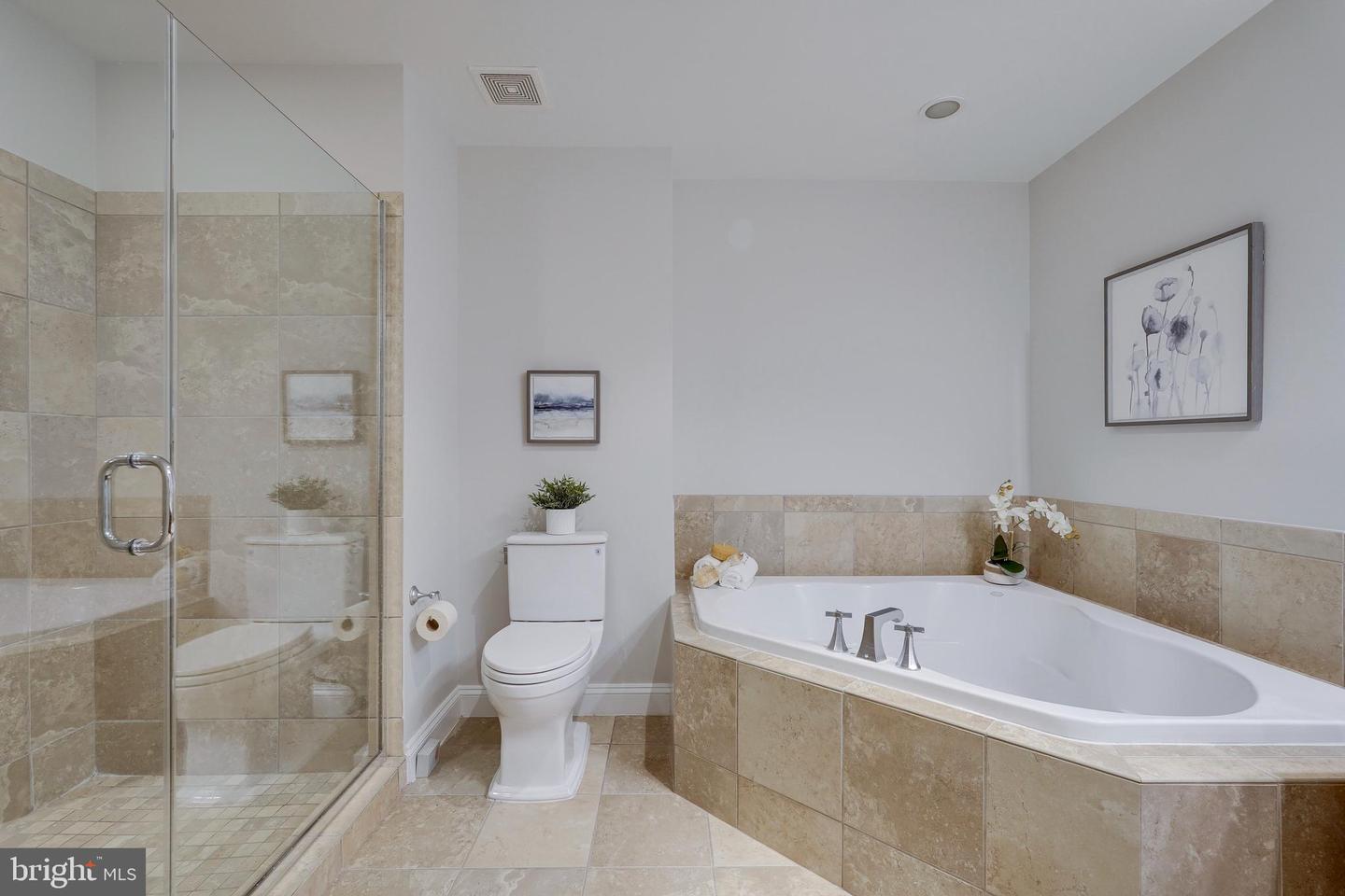 513 W Broad St #710