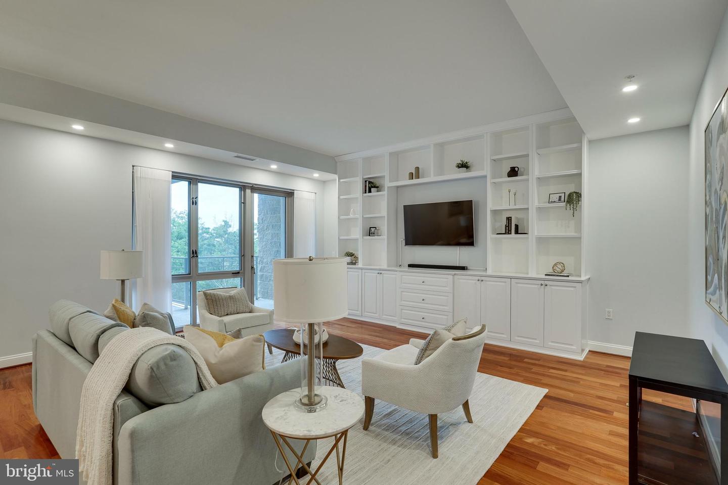 513 W Broad St #710