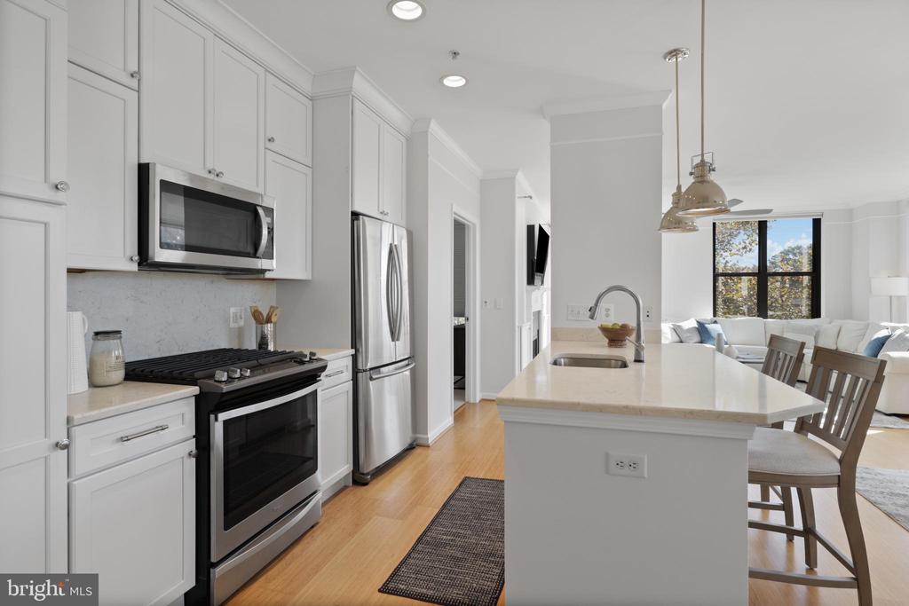 444 W Broad St #426