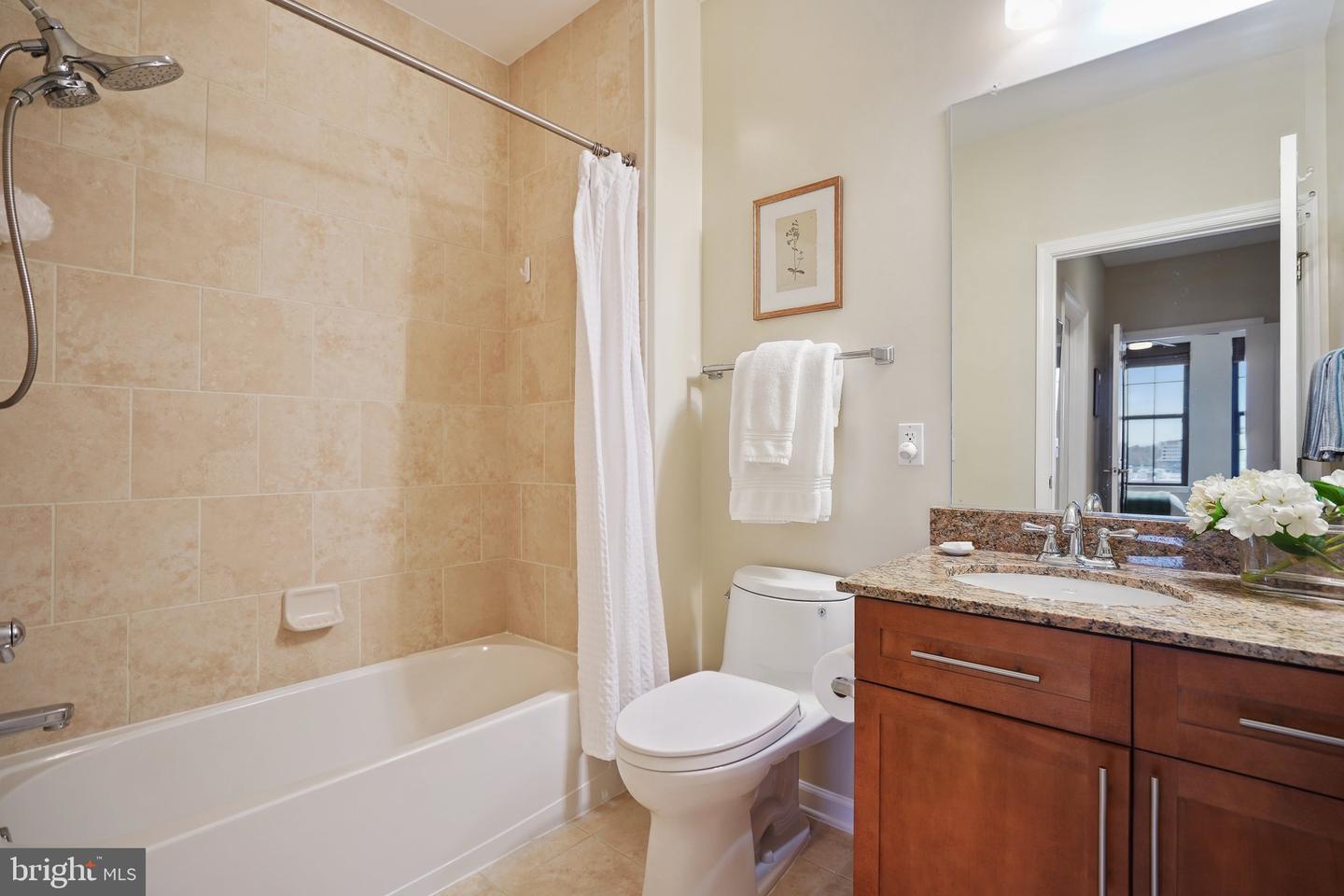 444 W Broad St #621