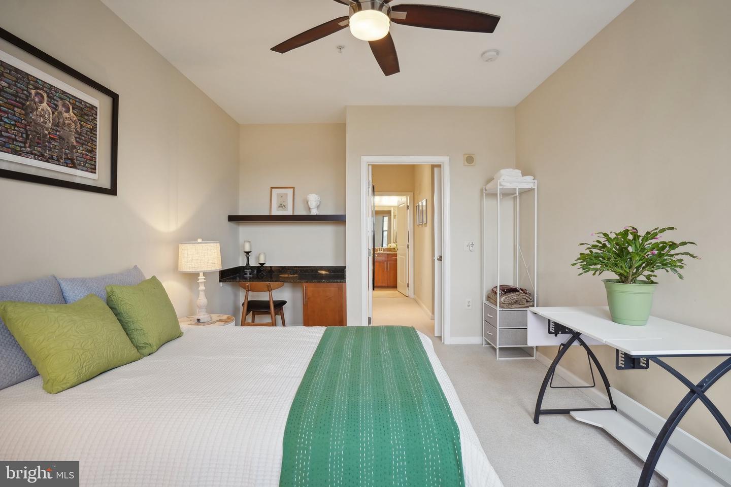 444 W Broad St #621