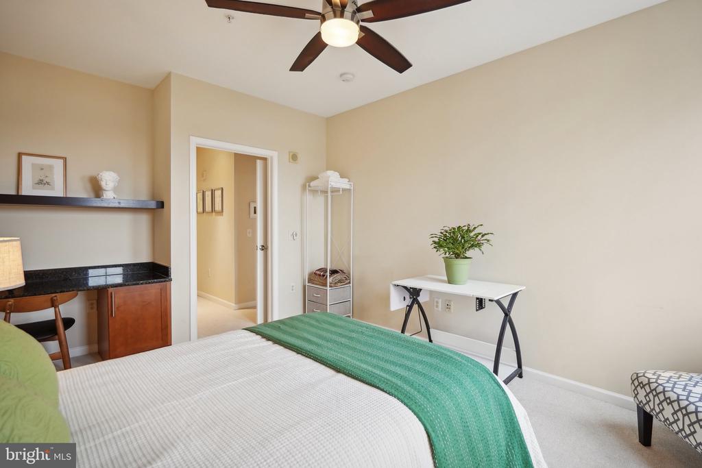 444 W Broad St #621