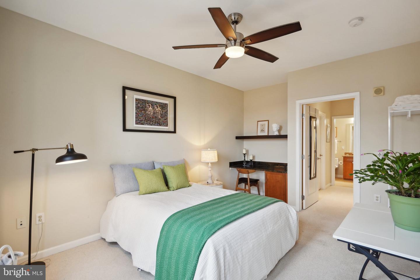 444 W Broad St #621
