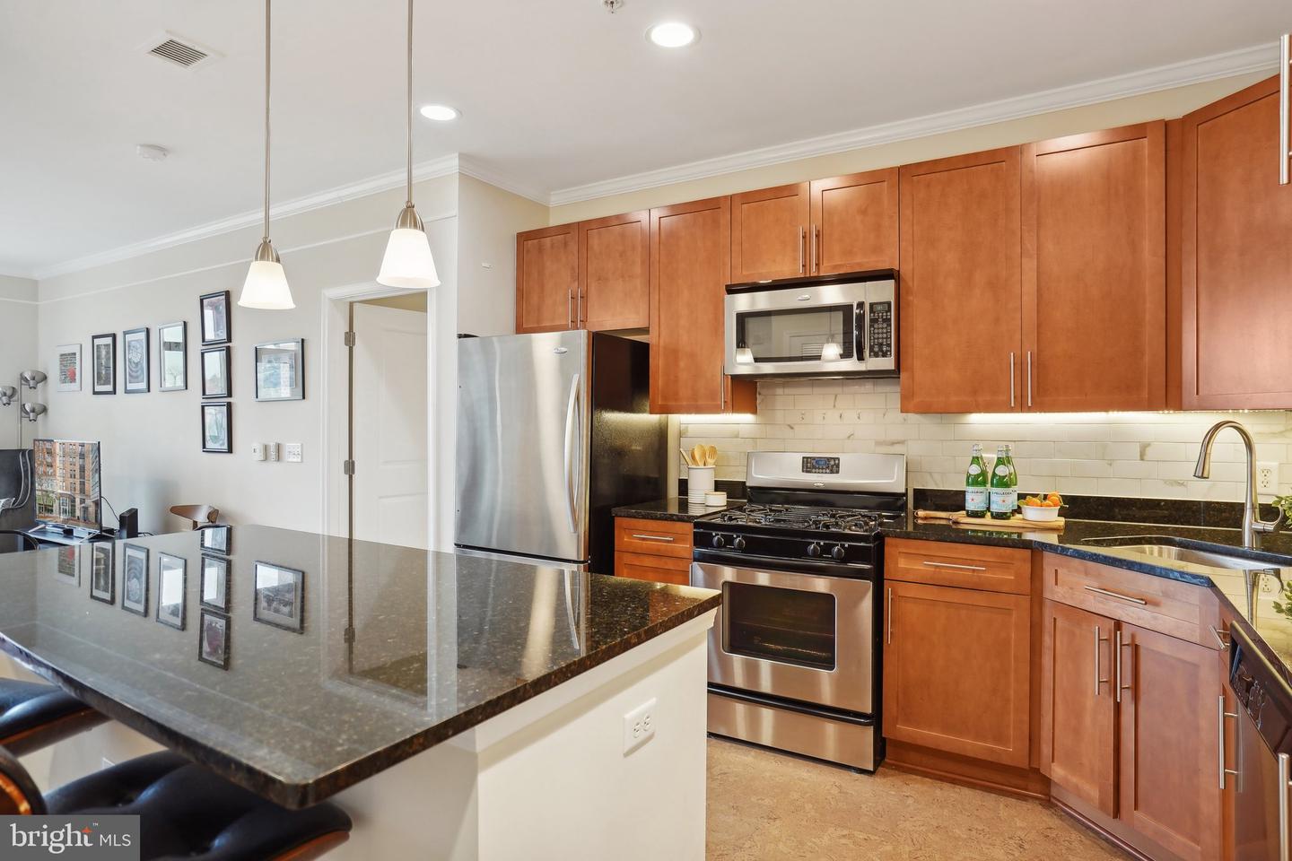 444 W Broad St #621