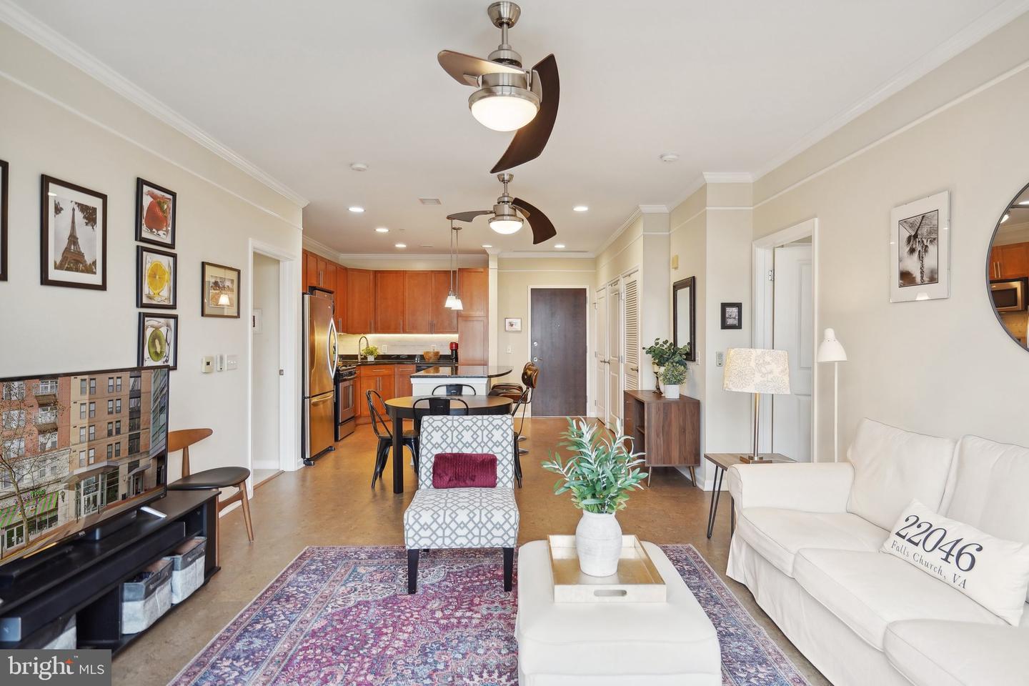 444 W Broad St #621