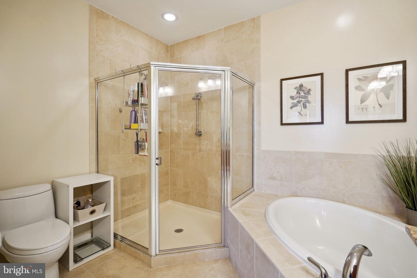 444 W Broad St #621