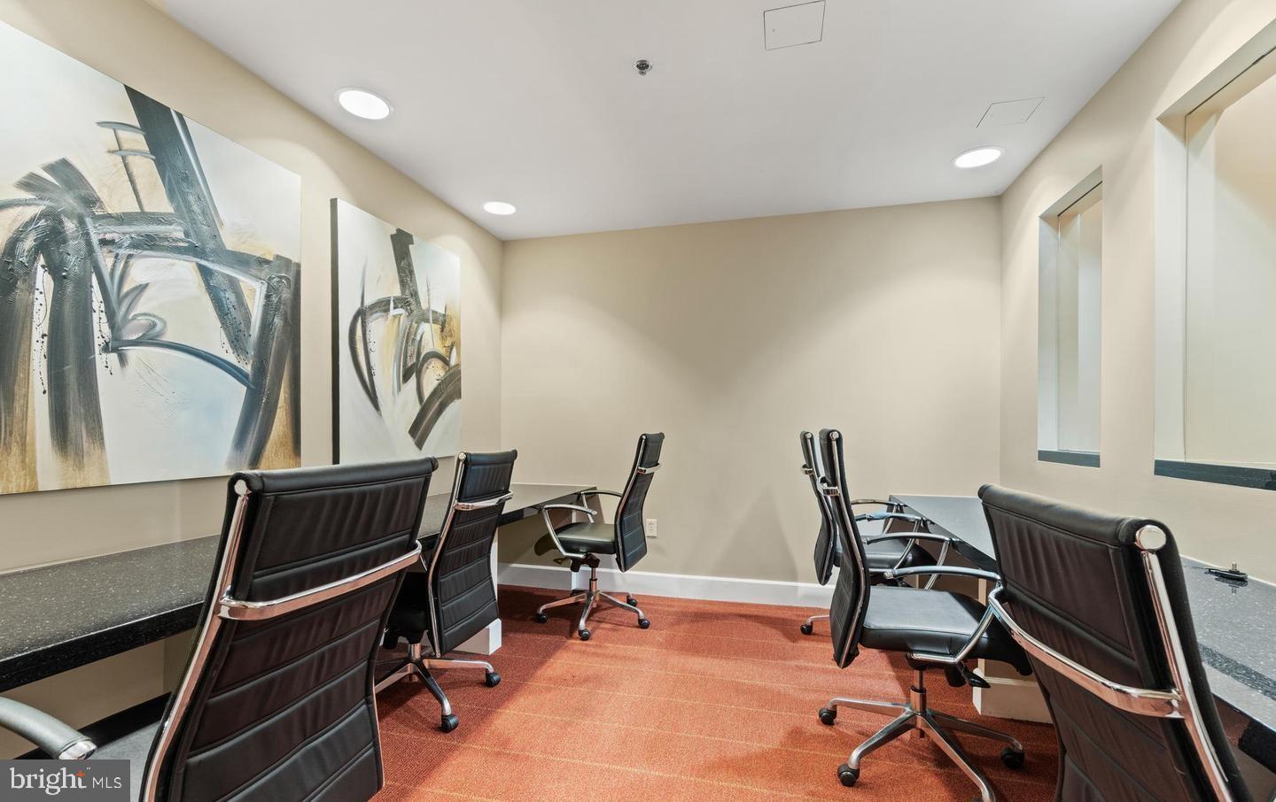 444 W BROAD STREET 303