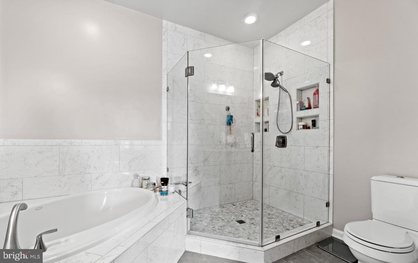 444 W BROAD STREET 303