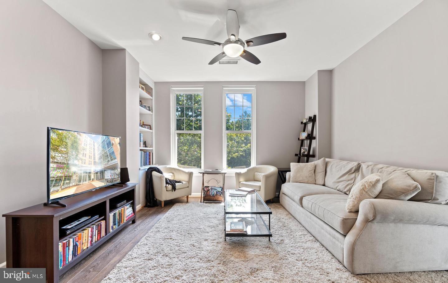 444 W BROAD STREET 303