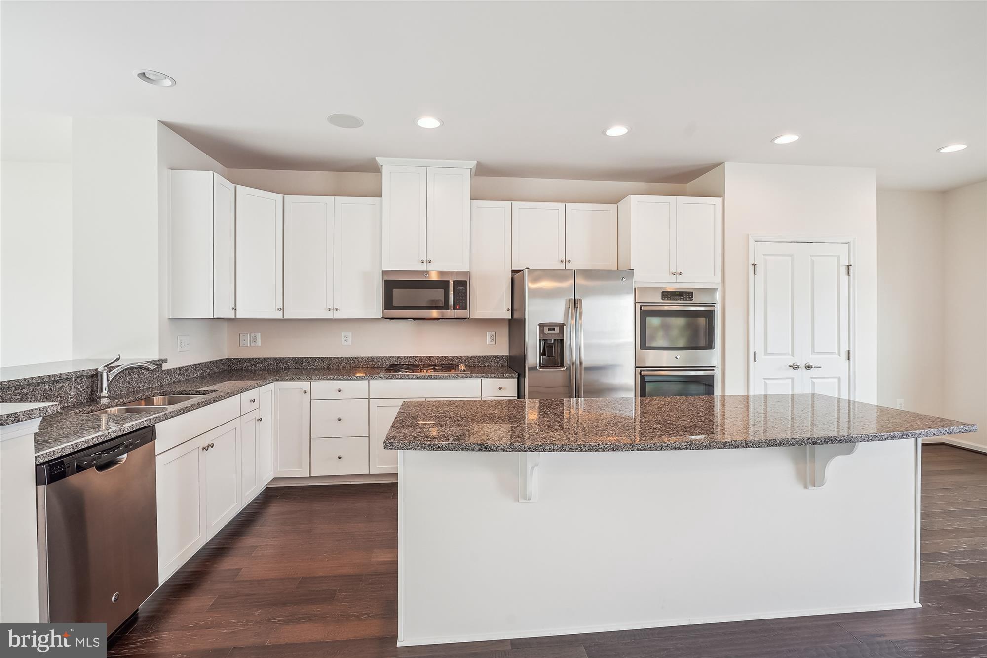 2112 Governors Way