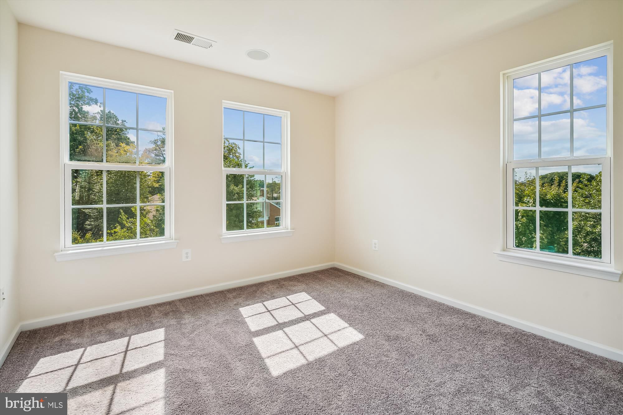 2112 Governors Way