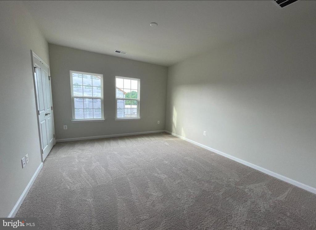 1113 RAMPART DRIVE