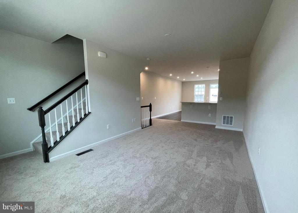 1113 RAMPART DRIVE