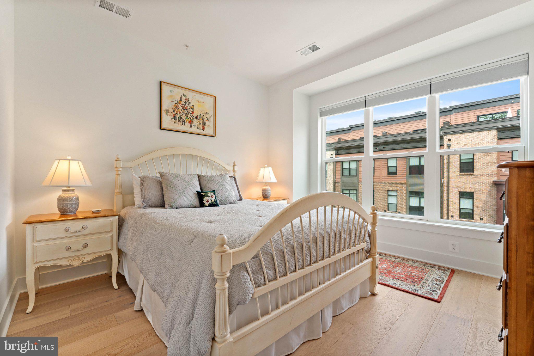 3546 SUTTON HEIGHTS CIRCLE