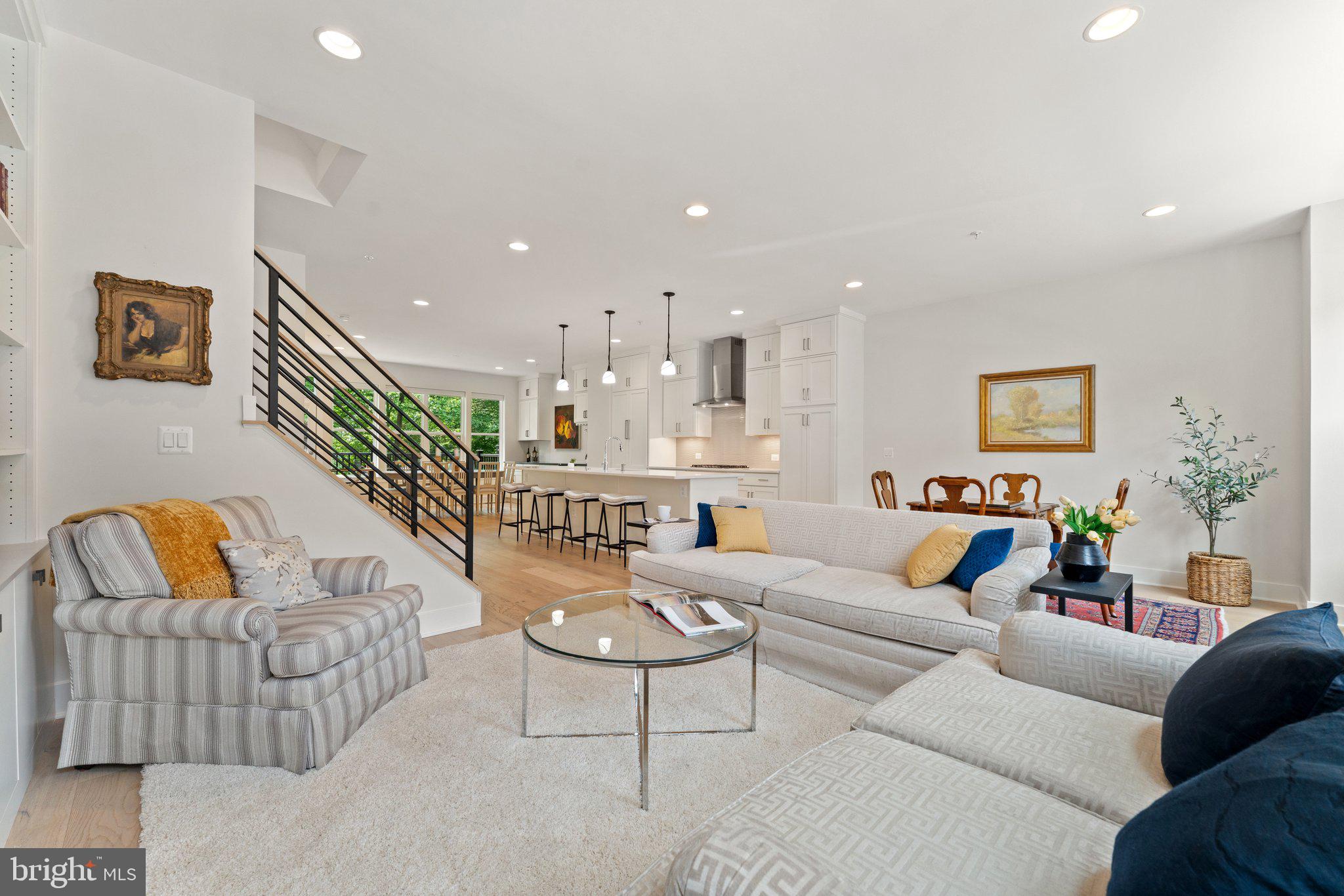 3546 SUTTON HEIGHTS CIRCLE