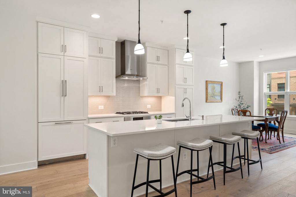 3546 SUTTON HEIGHTS CIRCLE