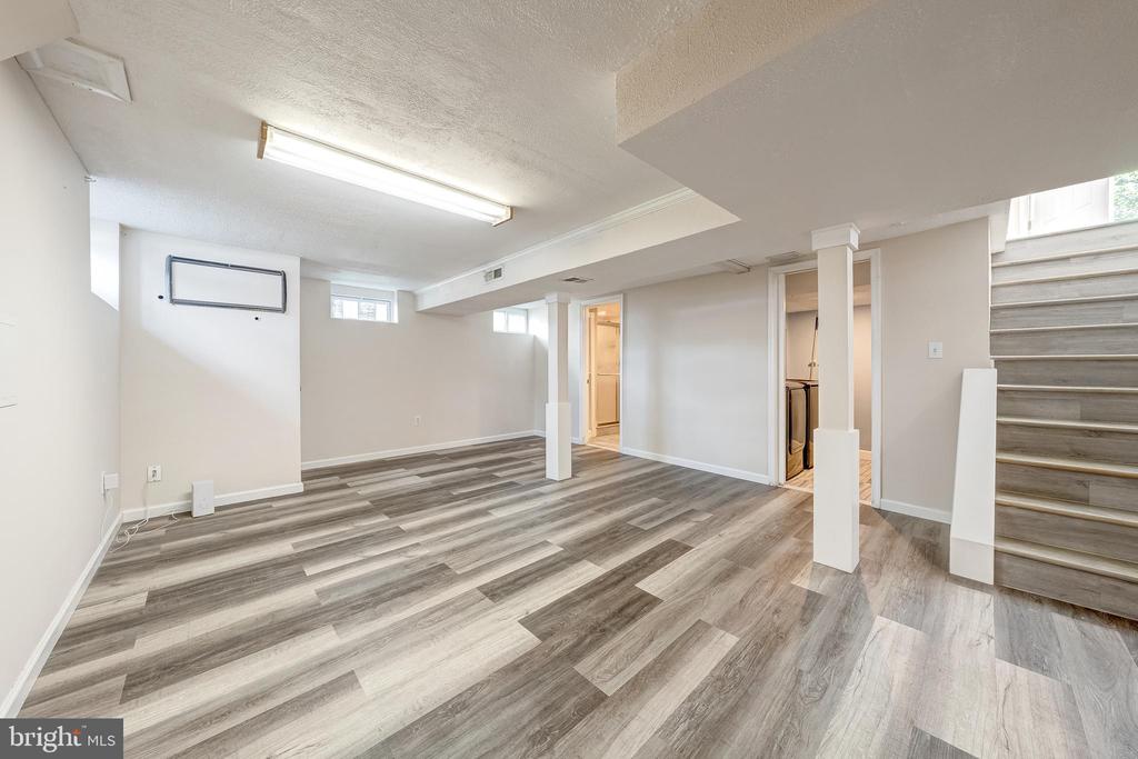 4144 ADDISON ROAD