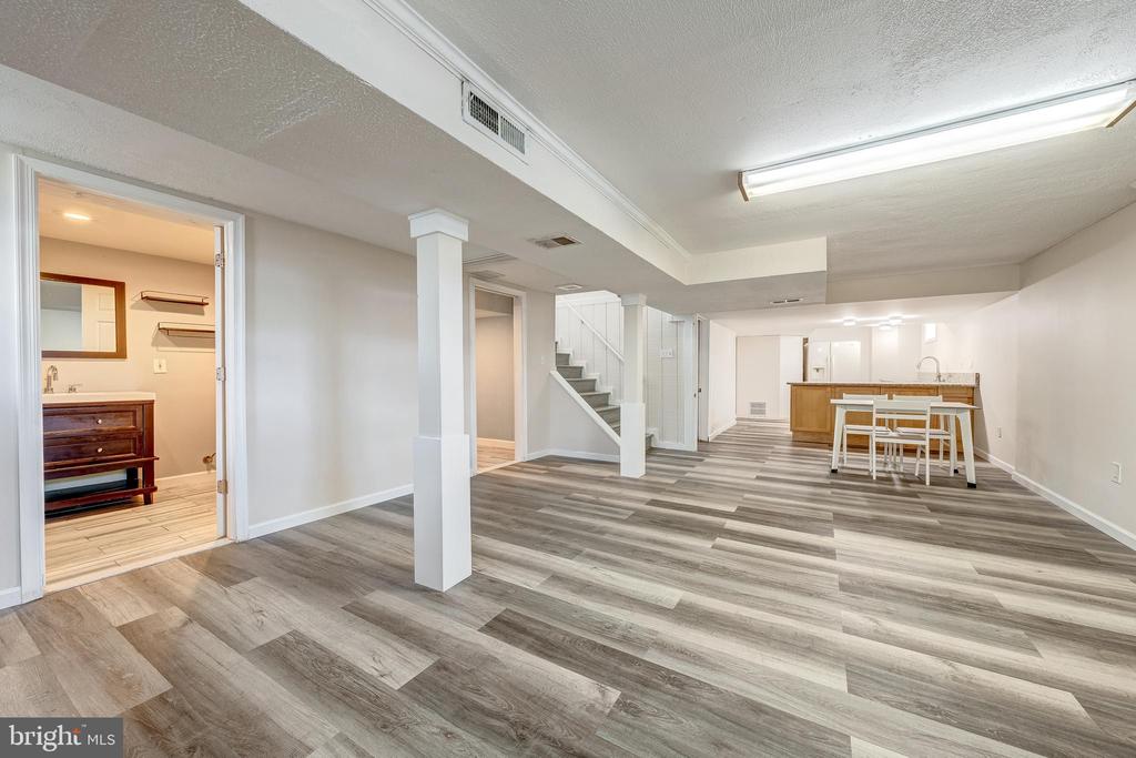 4144 ADDISON ROAD
