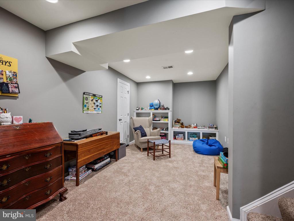 10814 SECOND STREET