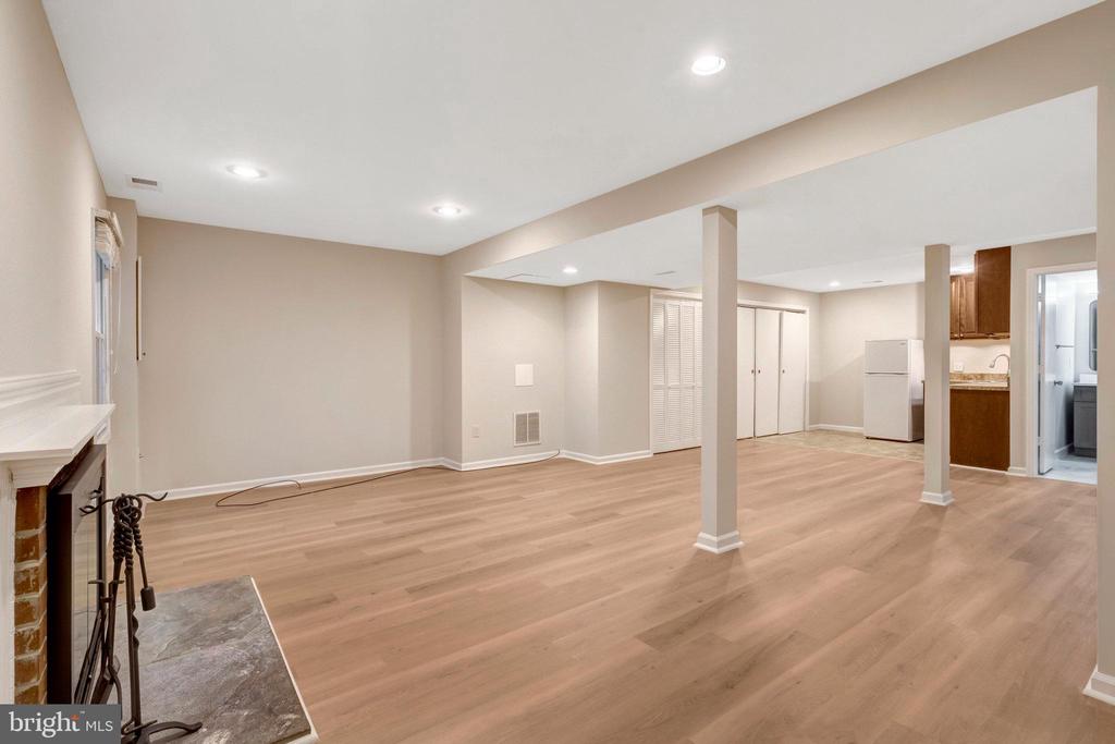 9728 MAIN STREET