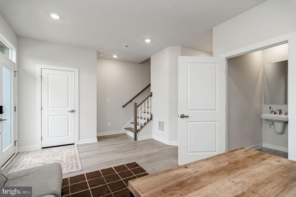 10689 FAIRGROUNDS DRIVE