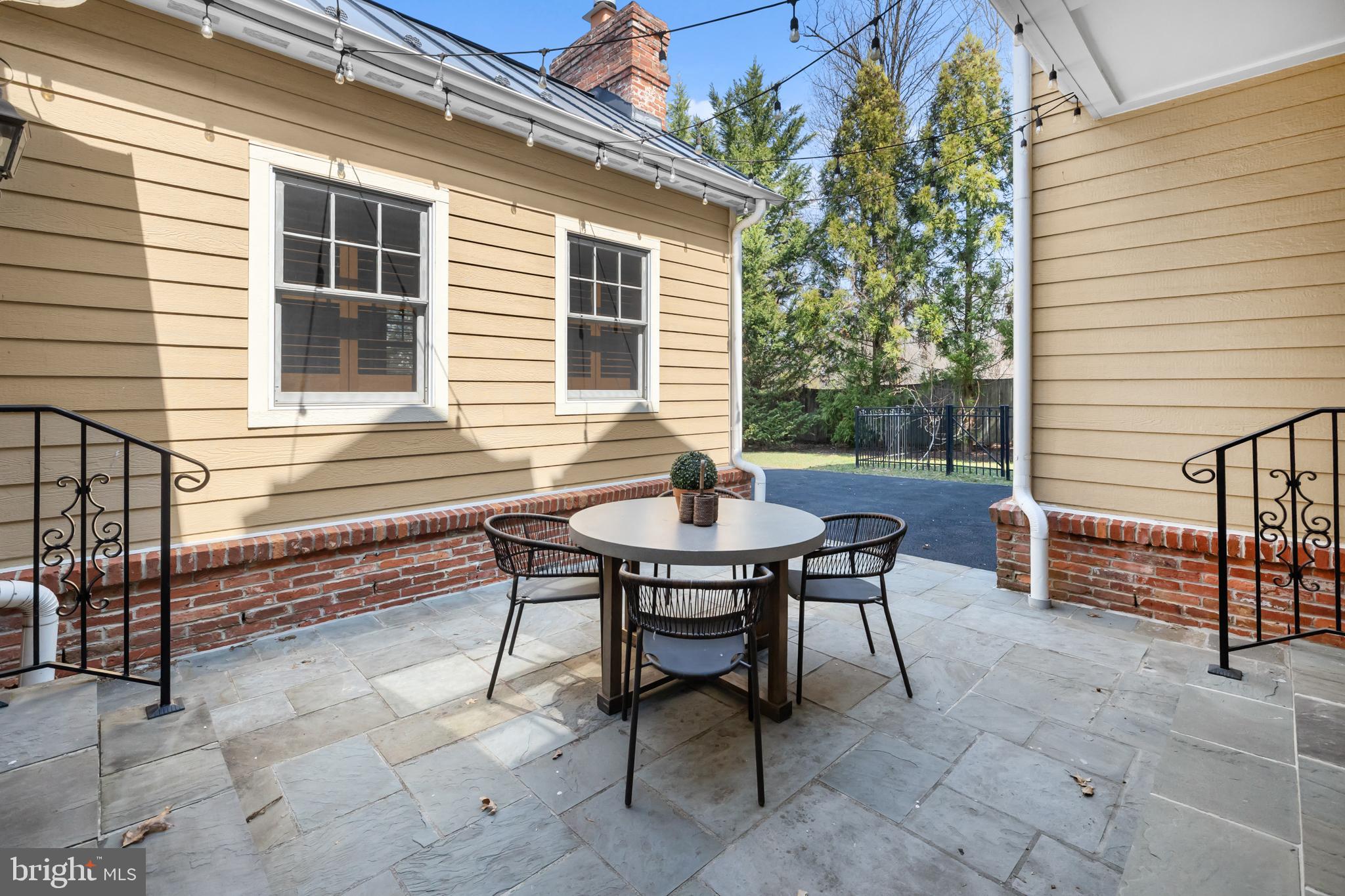 4027 COLONEL MENDEZ WAY