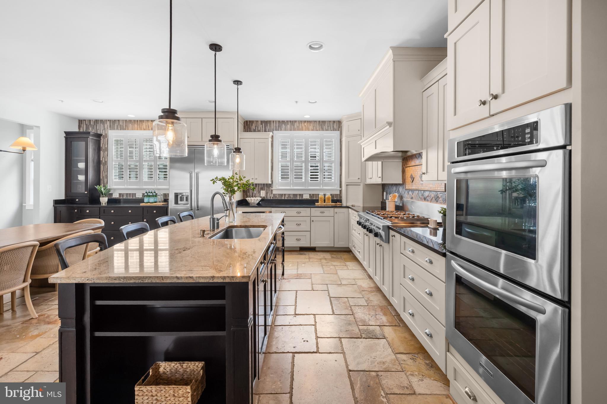 4027 COLONEL MENDEZ WAY