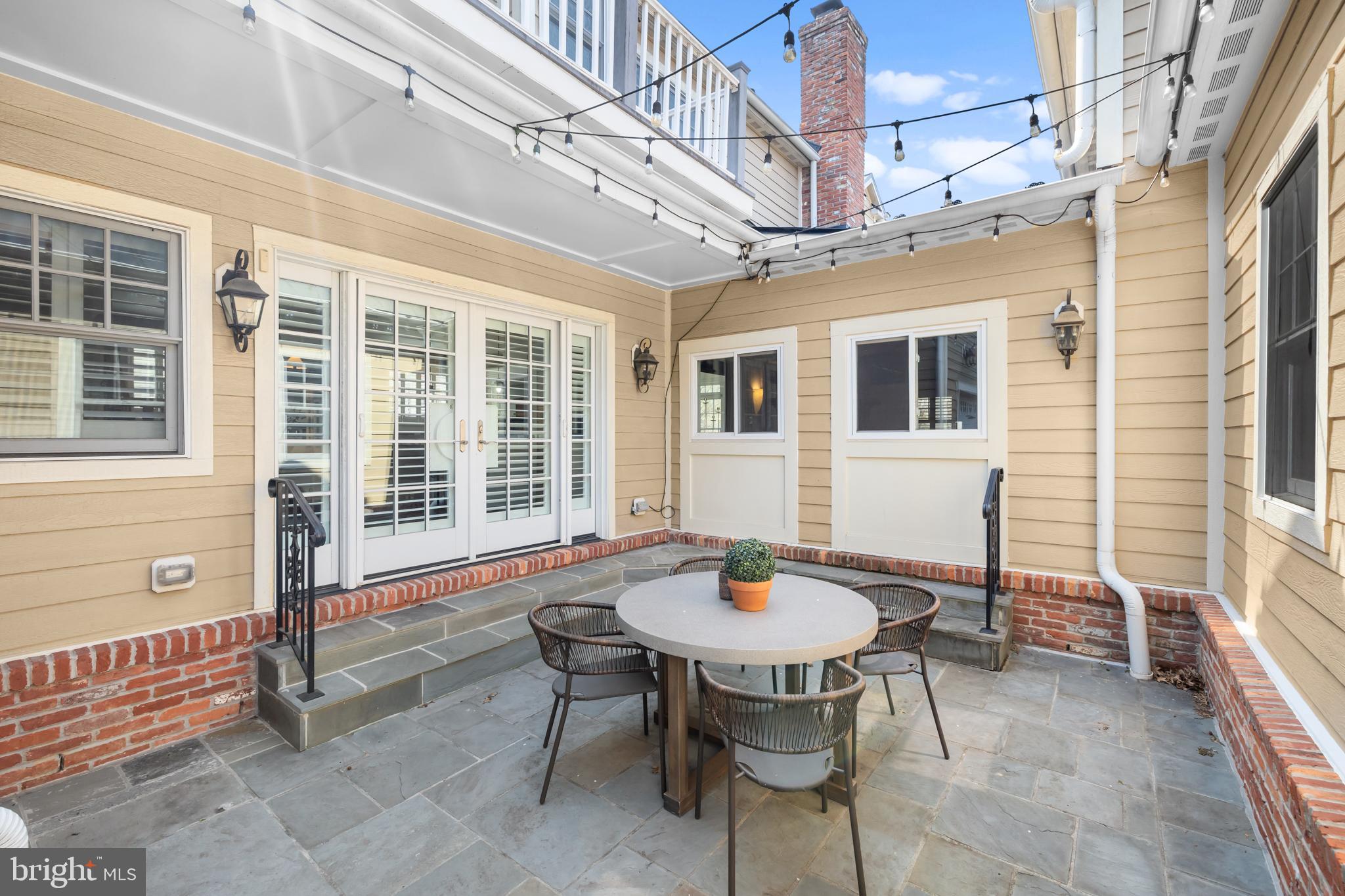 4027 COLONEL MENDEZ WAY