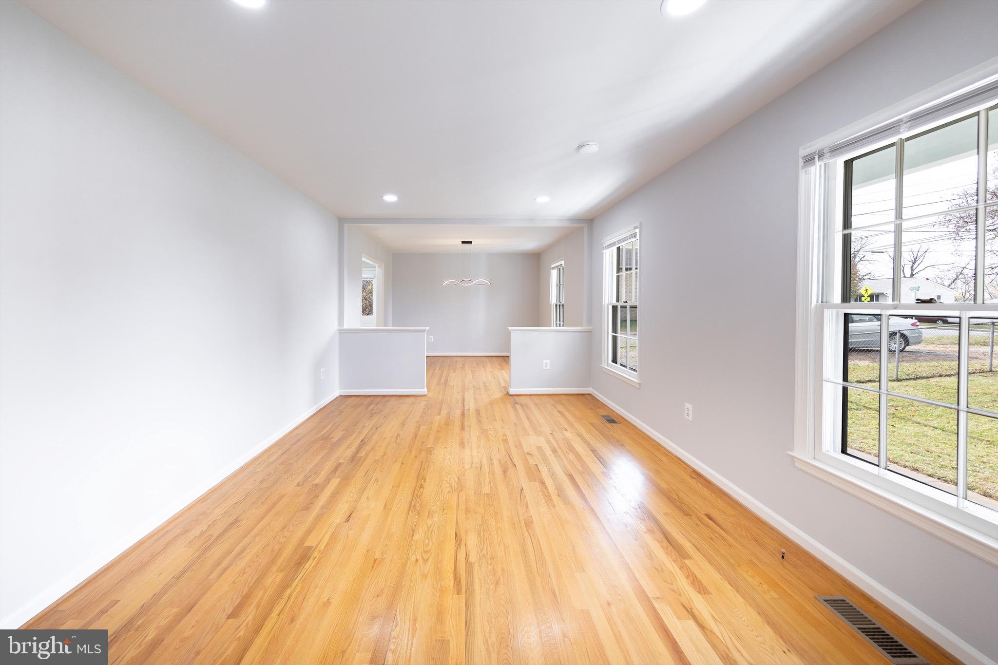 439 Falmouth St