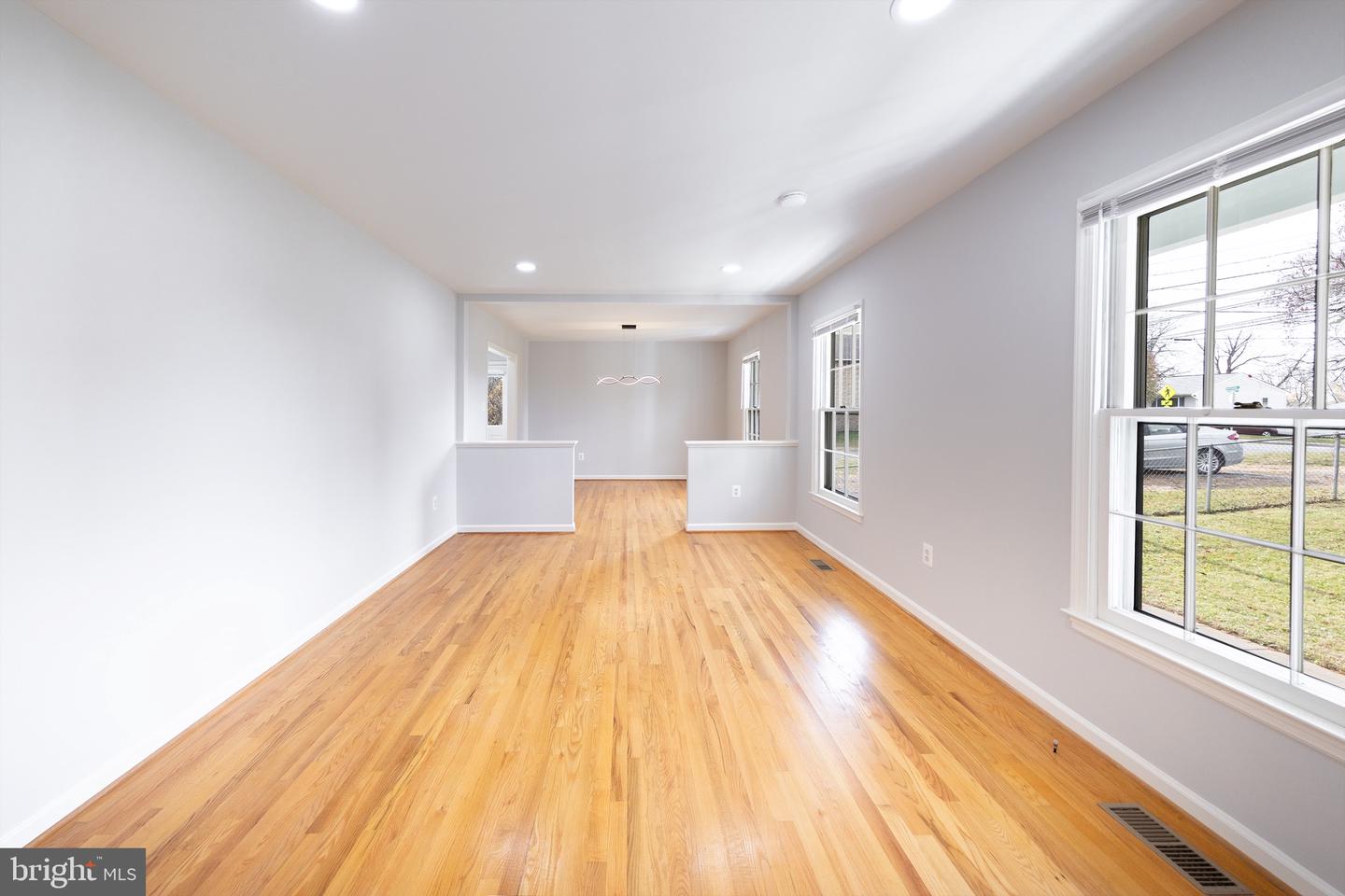 439 Falmouth St