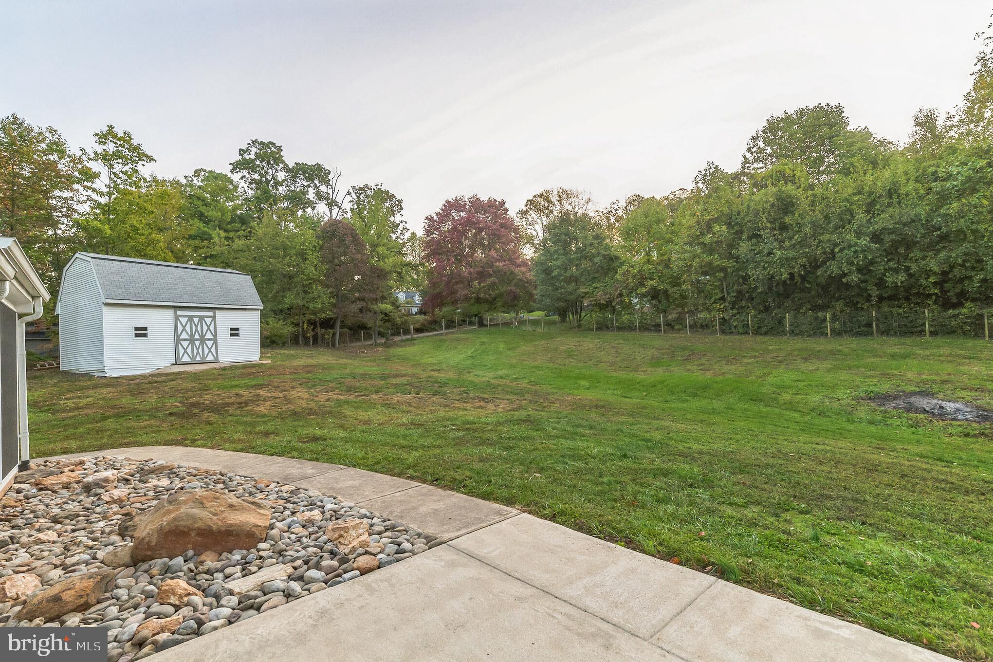 5761 Pendleton Ln