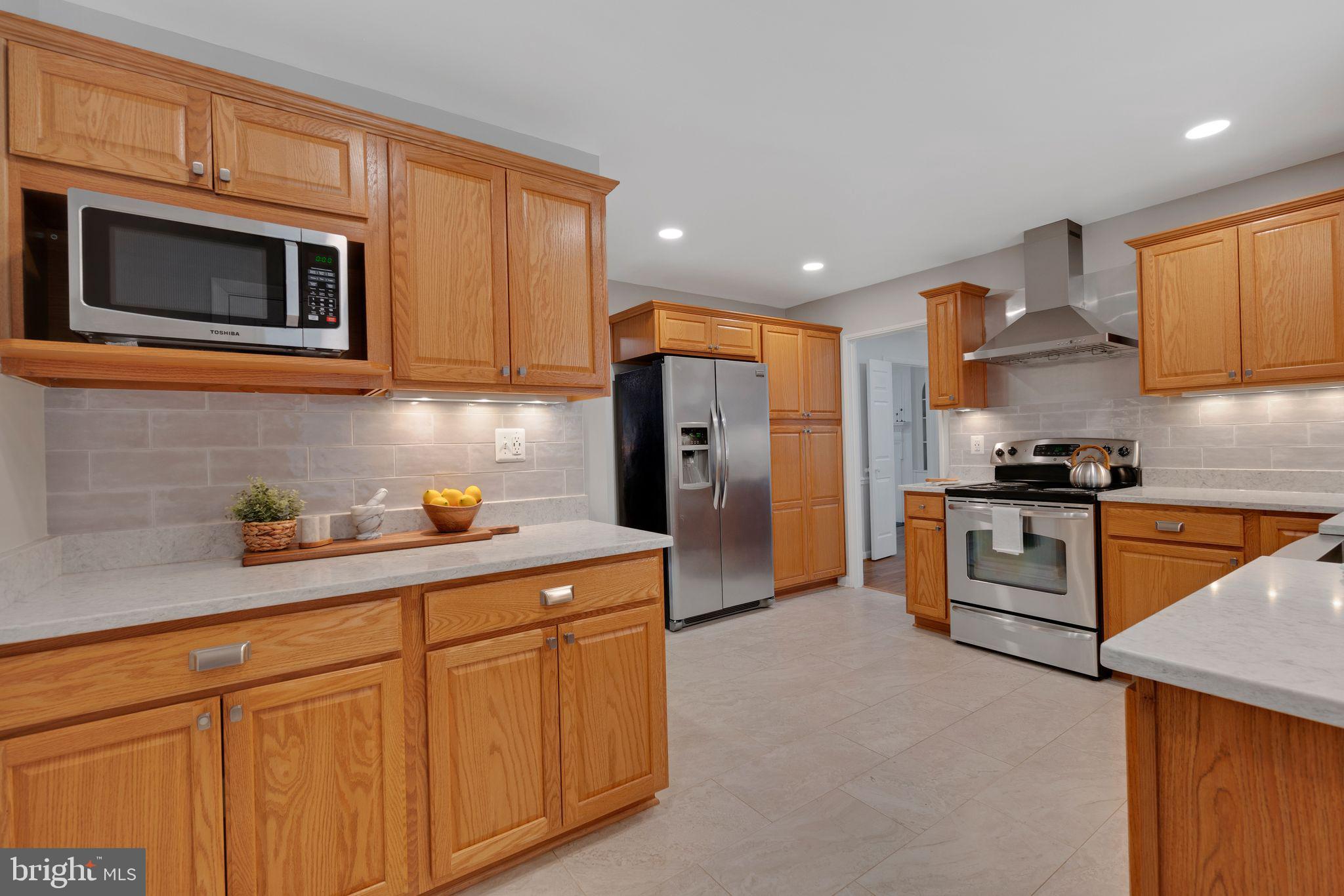 5761 Pendleton Ln