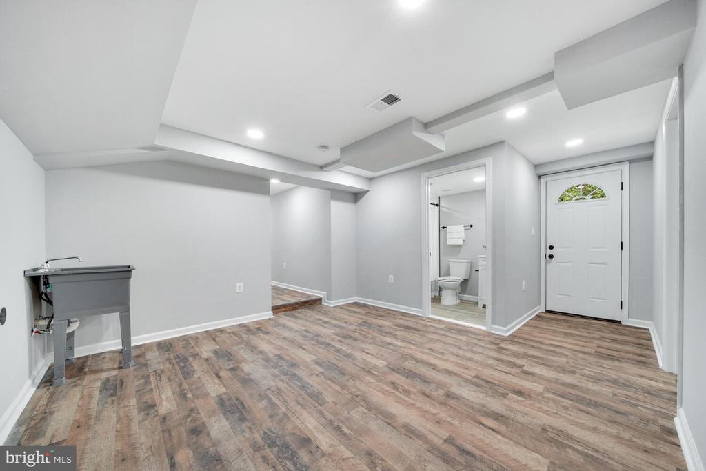 3826 LEA ROAD