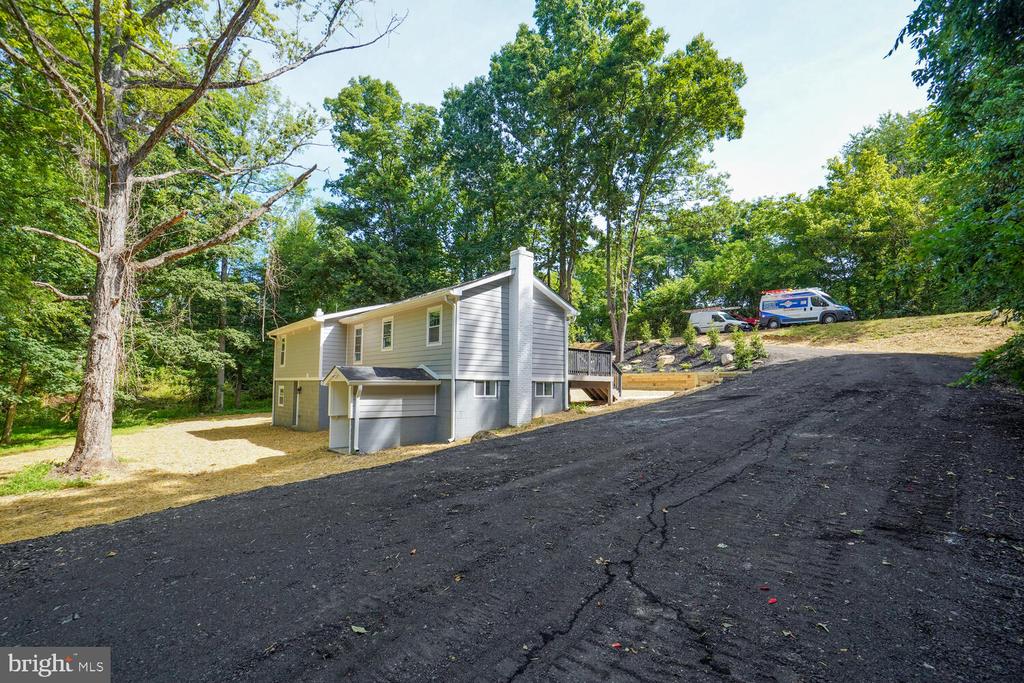 3826 LEA ROAD