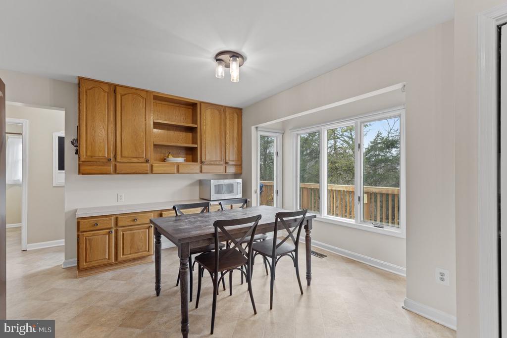 6744 SETTLERS RIDGE ROAD