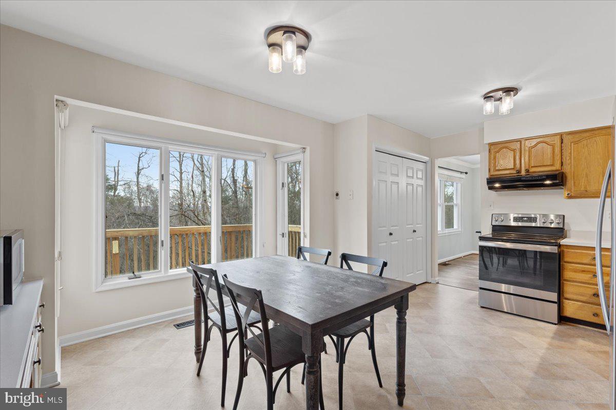 6744 SETTLERS RIDGE ROAD